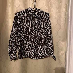Blouse Dash  SZ 00  black and white no sleves
